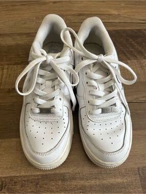 Nike Air Force 1 Low White Sneaker GS 7Y / Women’s 8.5